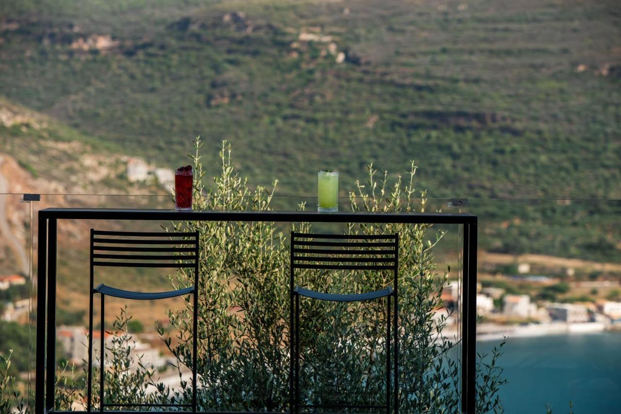 Manifest Boutique Hotel Oitylo Eksteriør billede