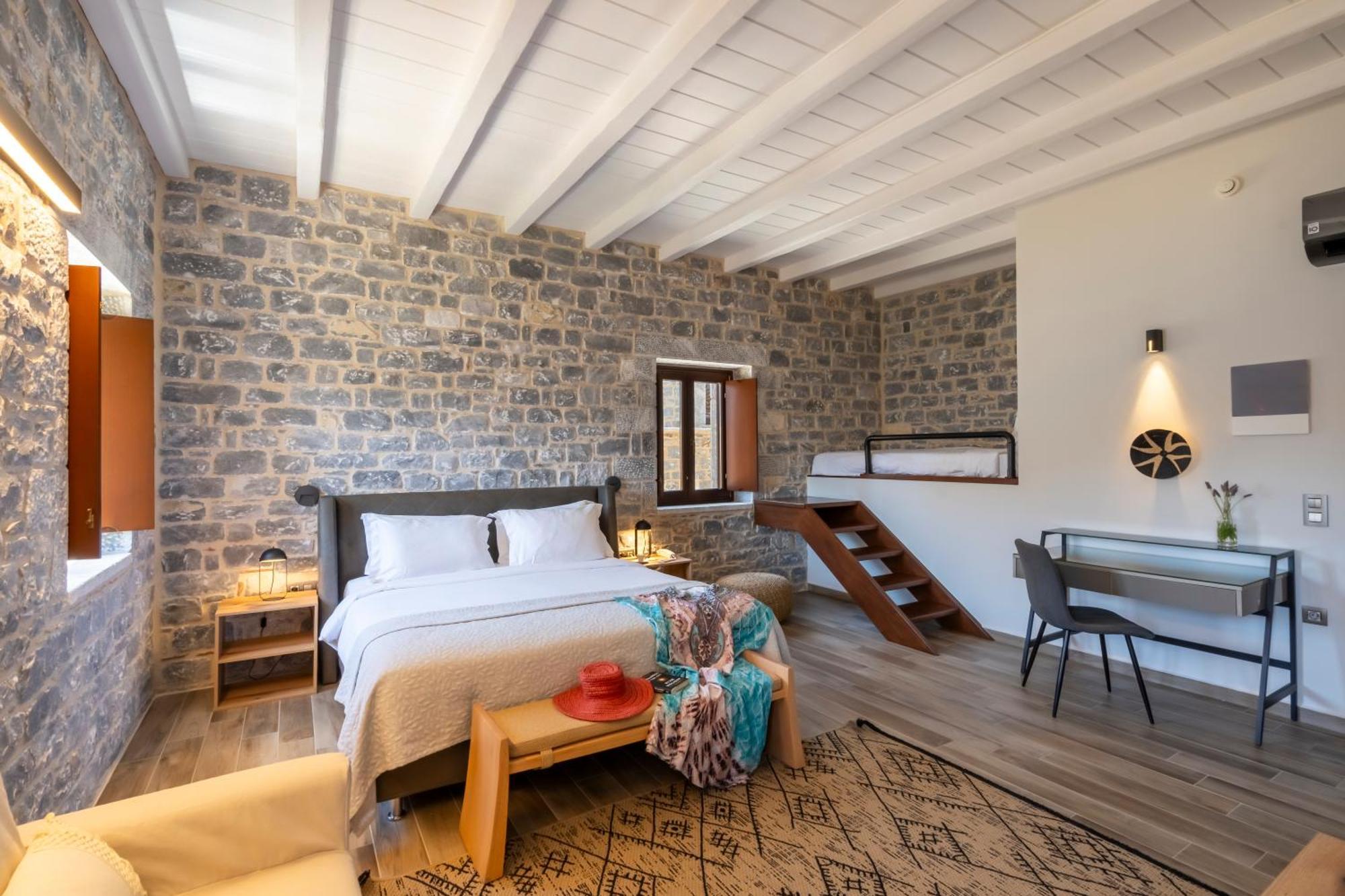 Manifest Boutique Hotel Oitylo Eksteriør billede