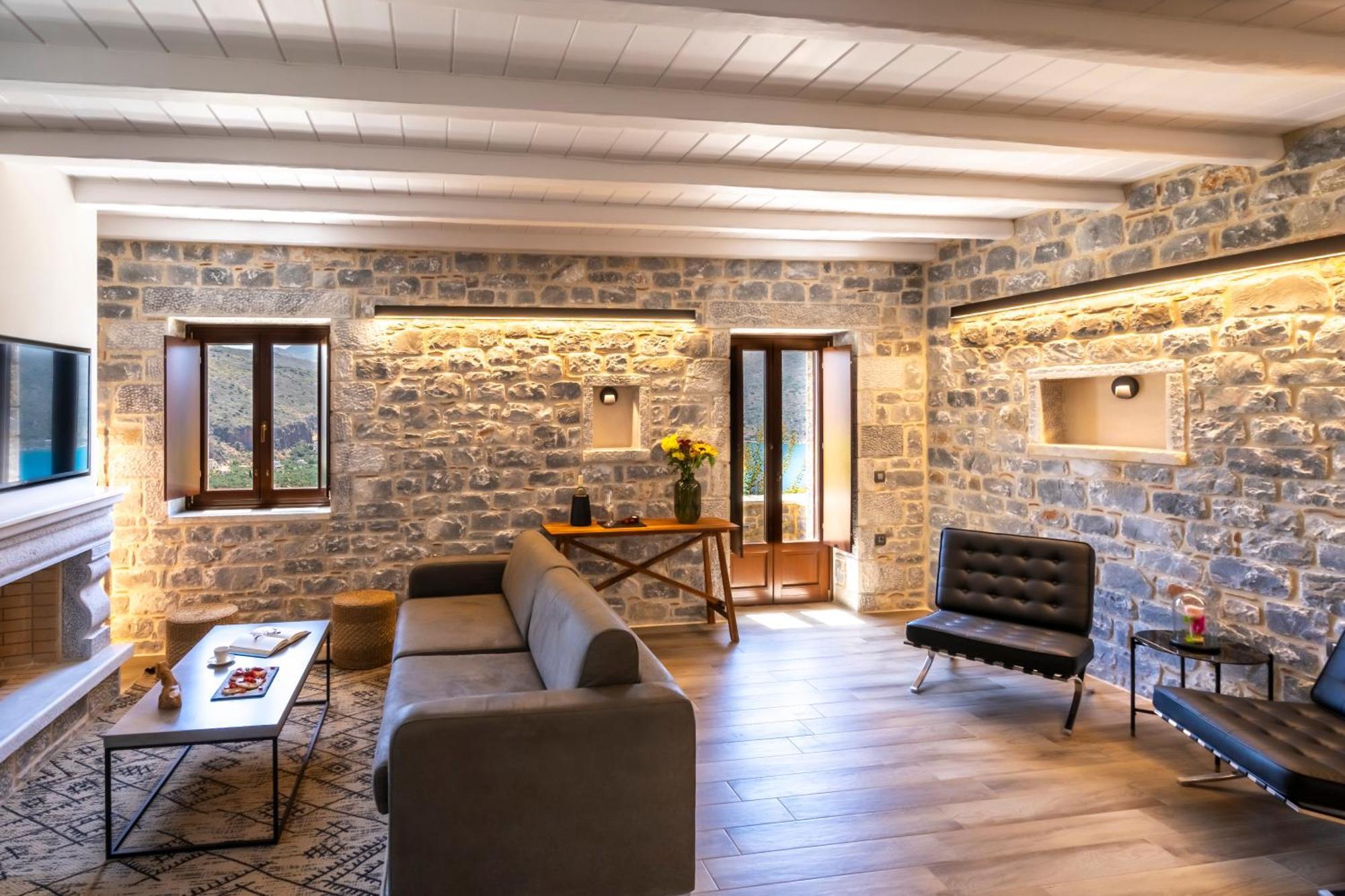 Manifest Boutique Hotel Oitylo Eksteriør billede
